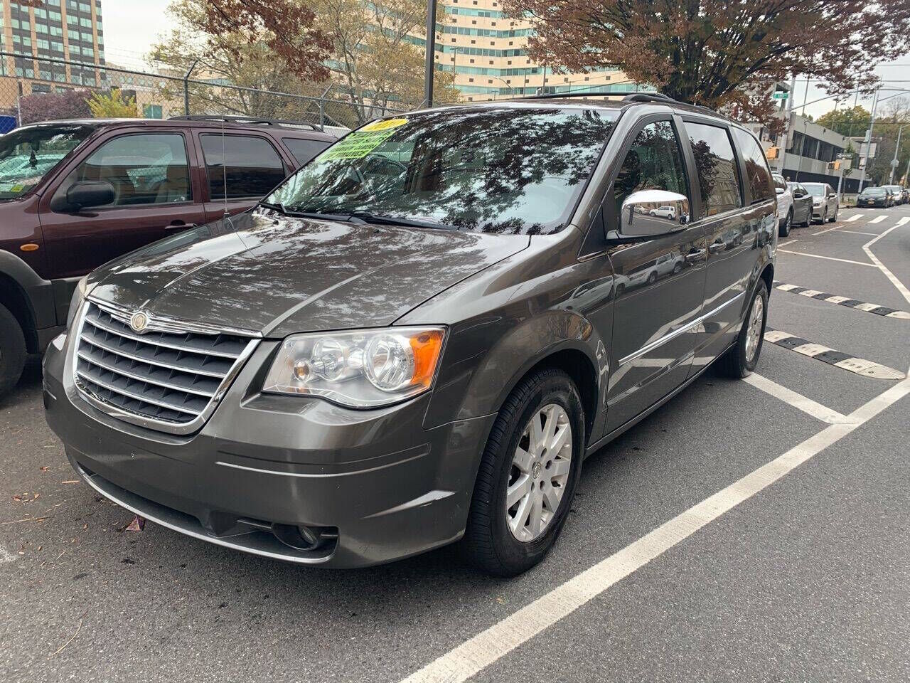 2010 CHRYSLER Town and Country
