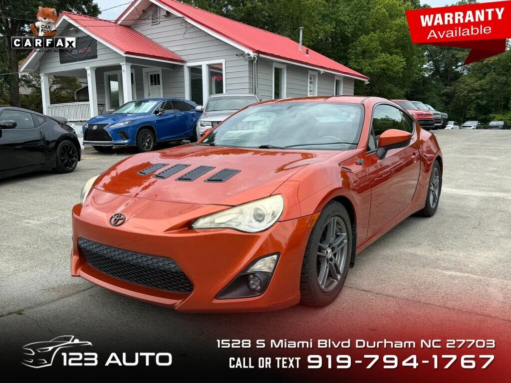 2013 TOYOTA Scion