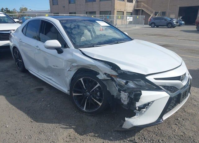 2018 TOYOTA Camry