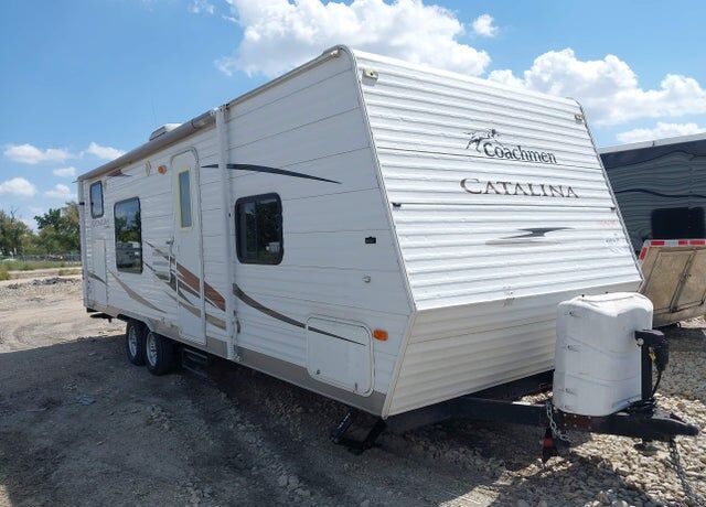 2010 FOREST RIVER Catalina