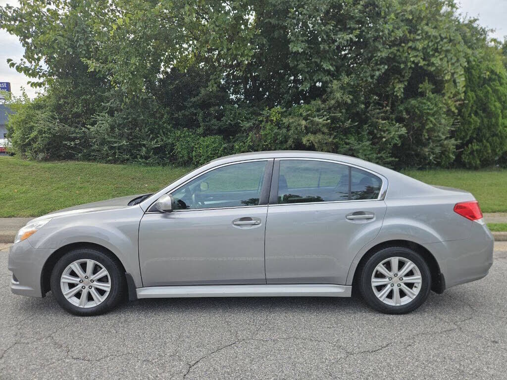 2011 SUBARU Legacy