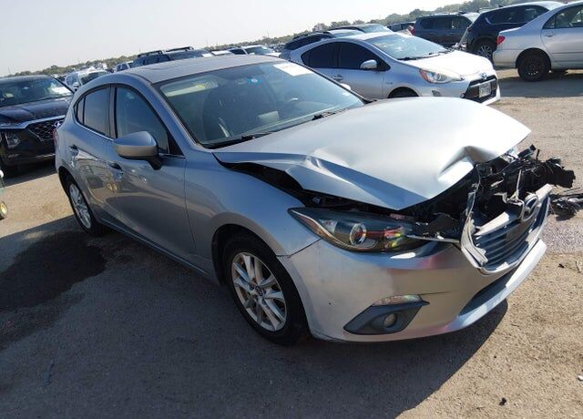 2015 MAZDA Mazda3