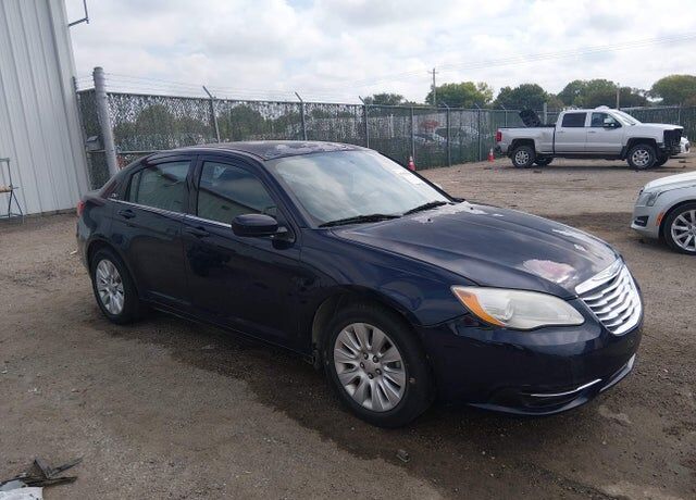 2014 CHRYSLER 200