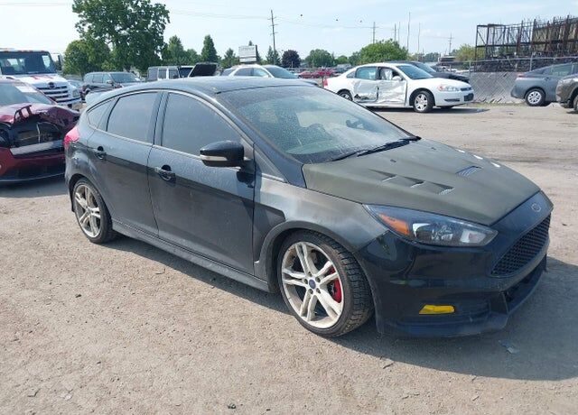 2017 FORD Focus
