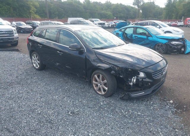 2016 VOLVO V60