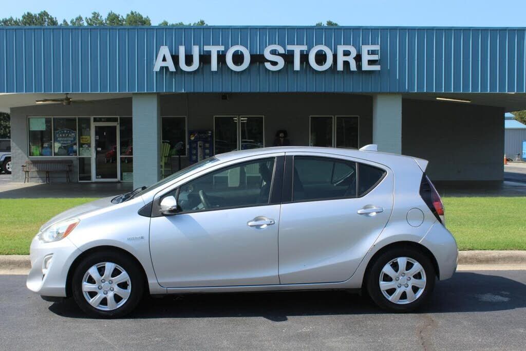 2015 TOYOTA Prius