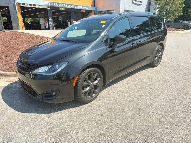 2019 CHRYSLER Pacifica