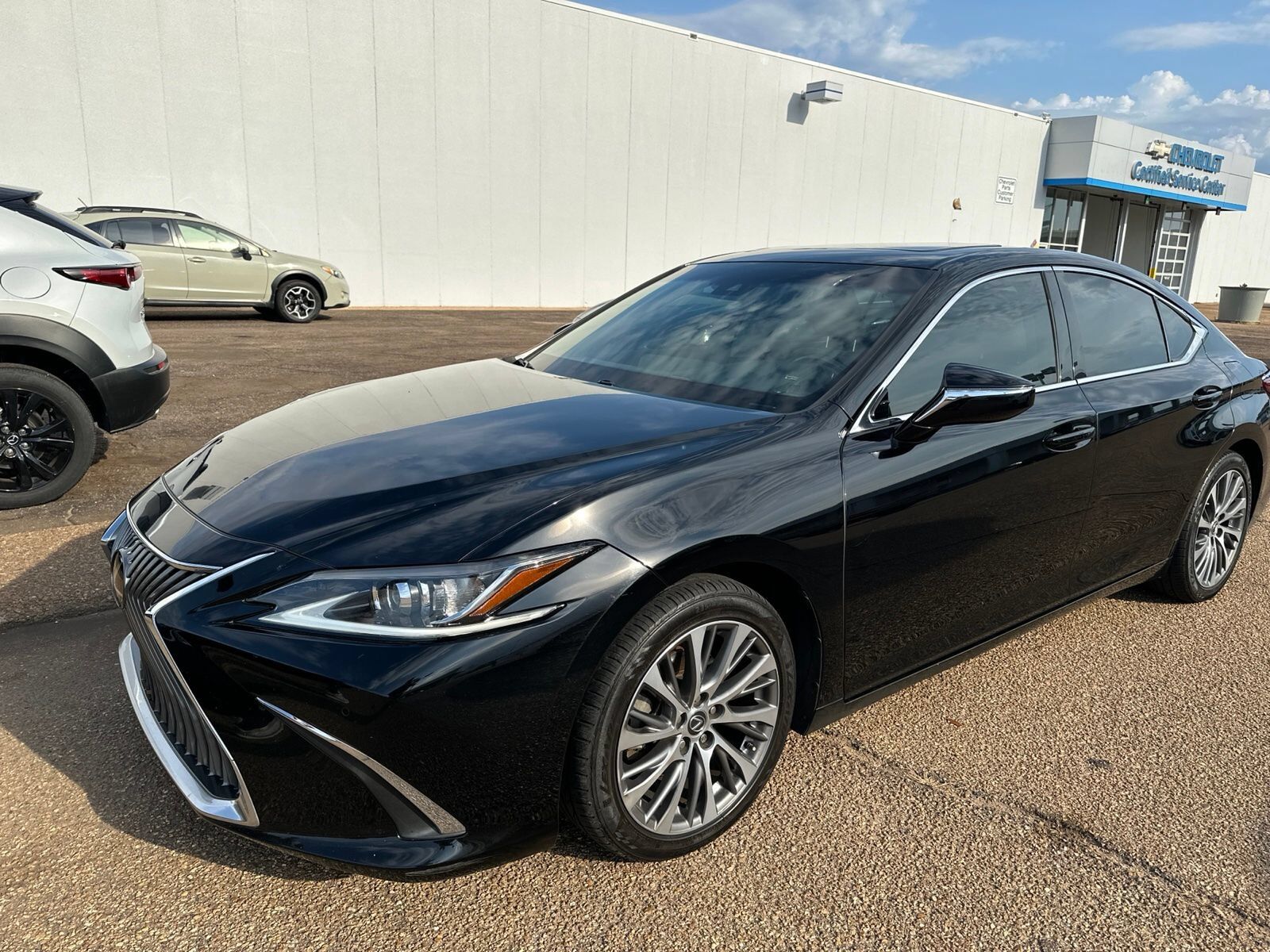 2020 LEXUS ES