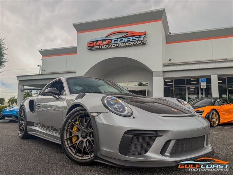 2019 PORSCHE 911