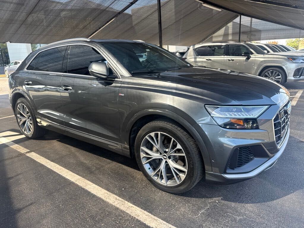 2021 Audi Q8