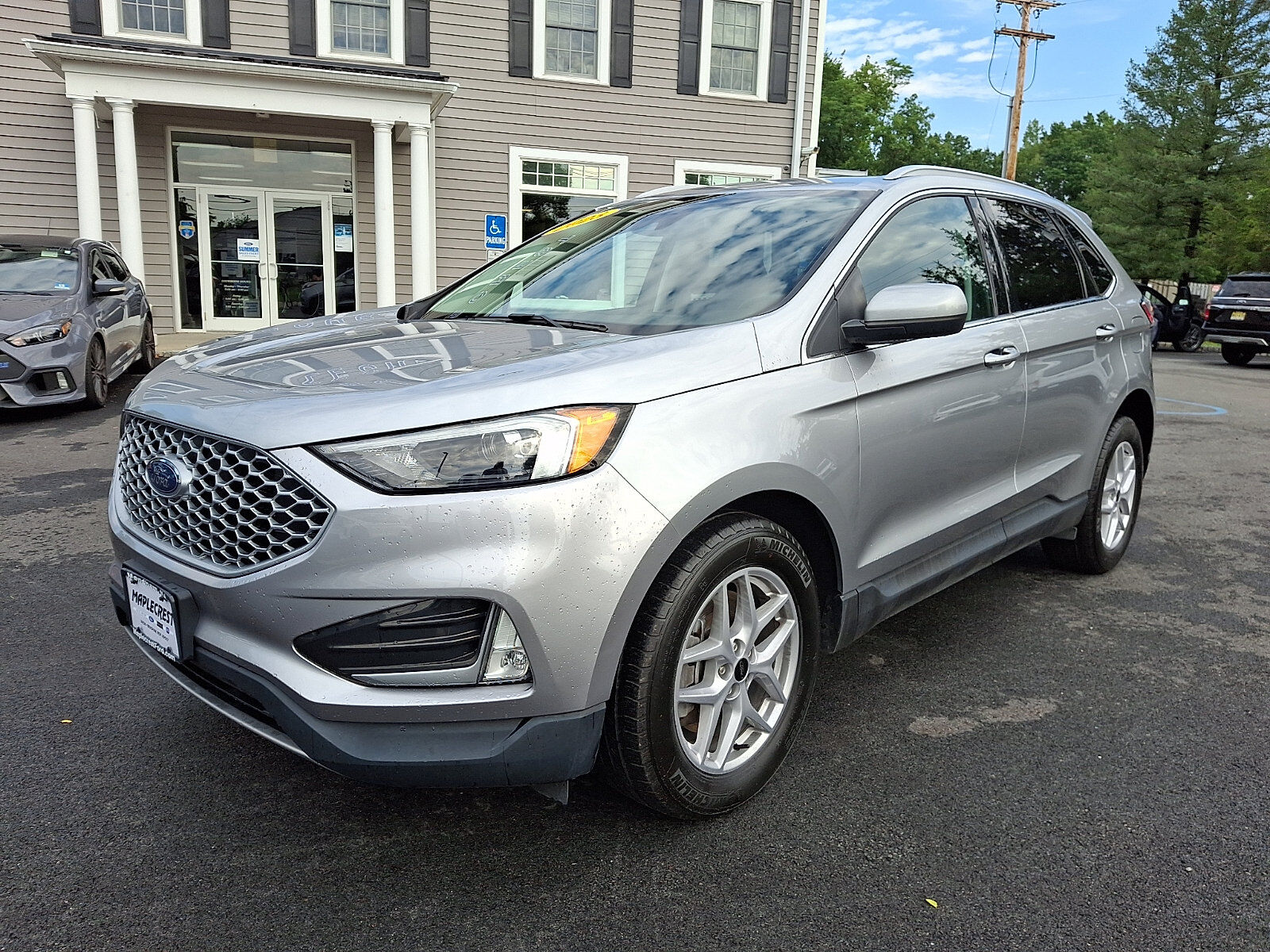 2023 FORD Edge