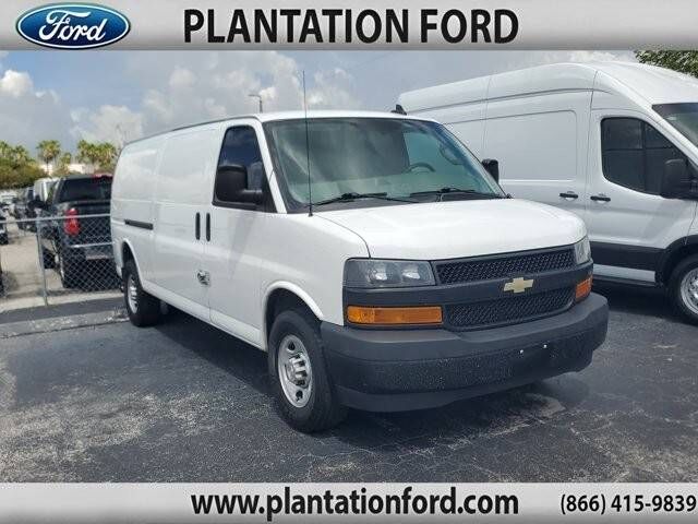 2021 CHEVROLET Express