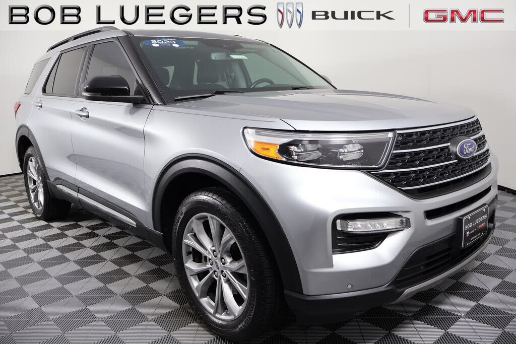 2023 FORD Explorer