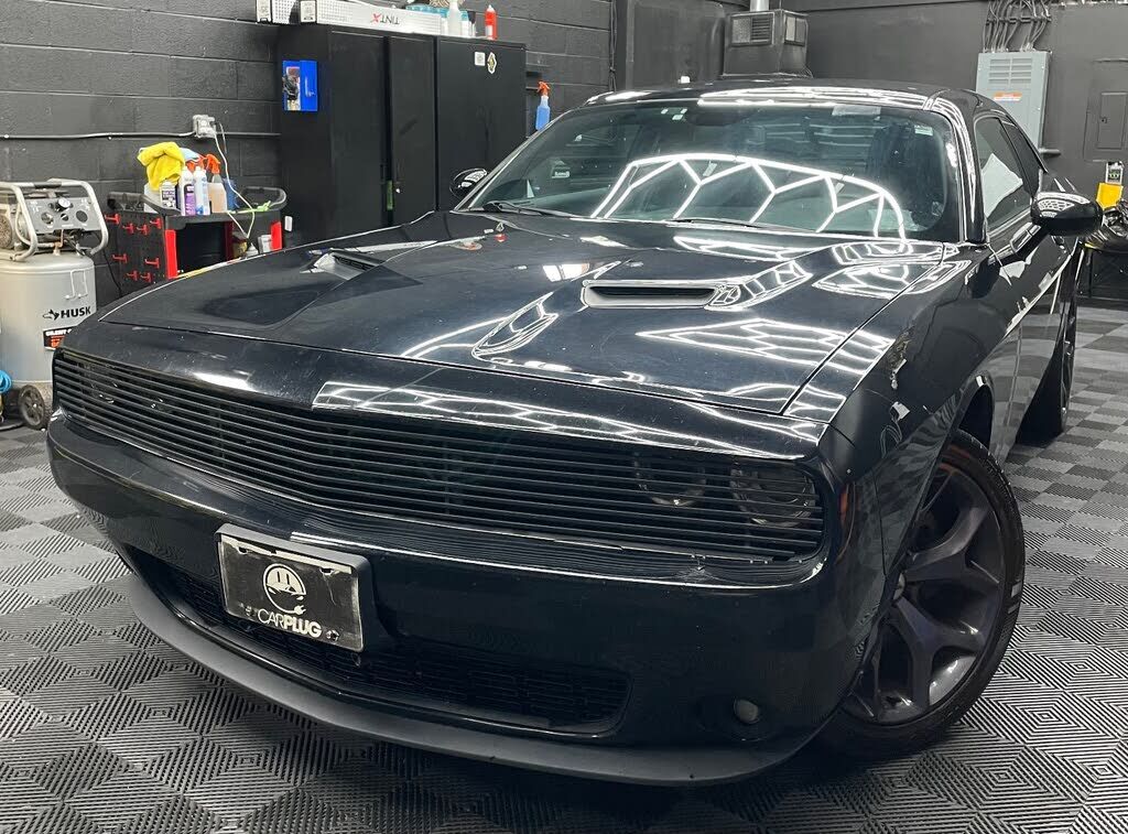 2017 DODGE Challenger