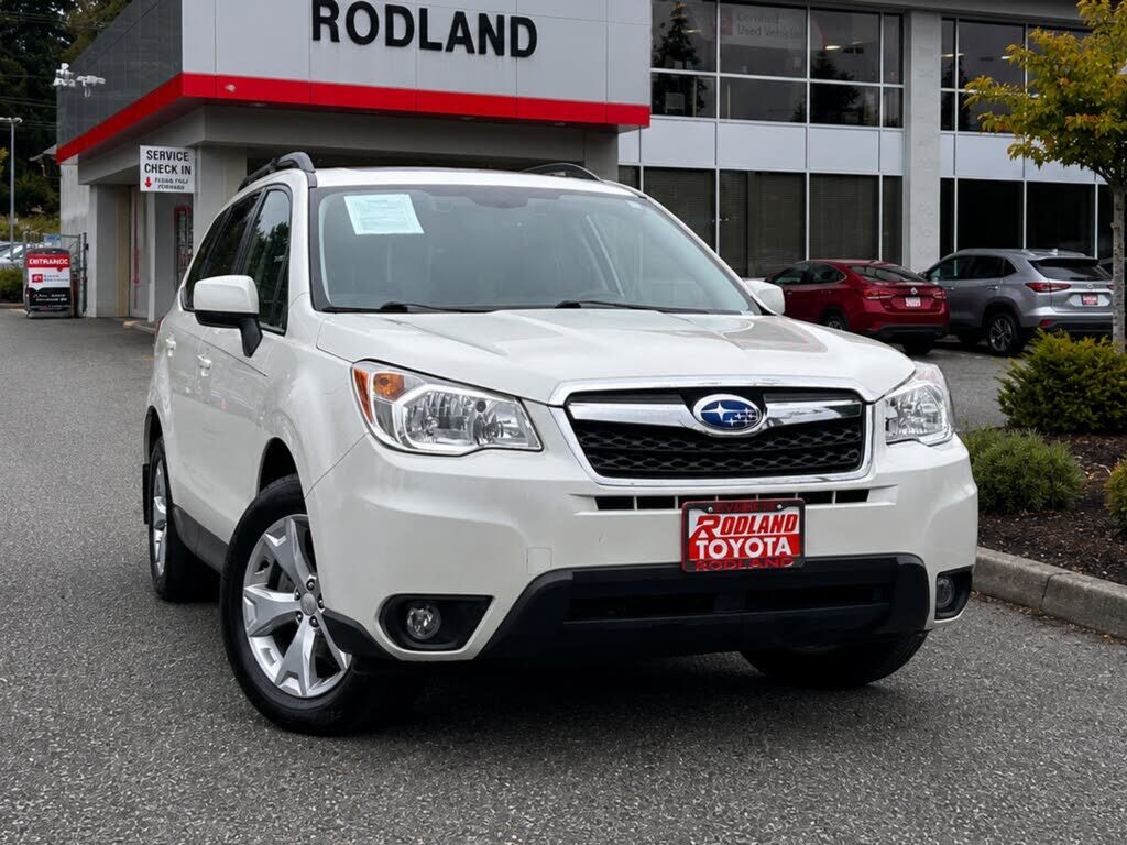 2016 SUBARU Forester