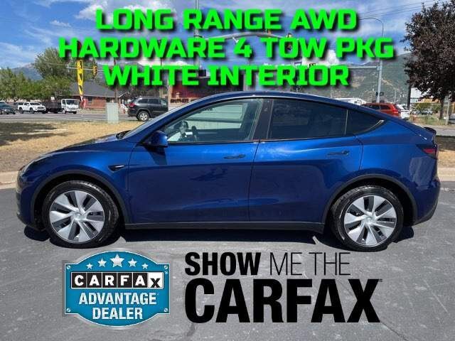 2024 TESLA Model Y