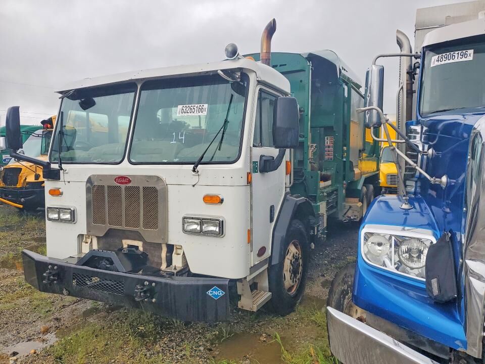 1986 PETERBILT 320