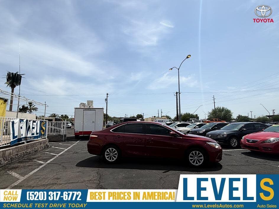 2017 TOYOTA Camry