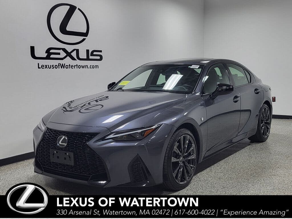 2025 LEXUS IS