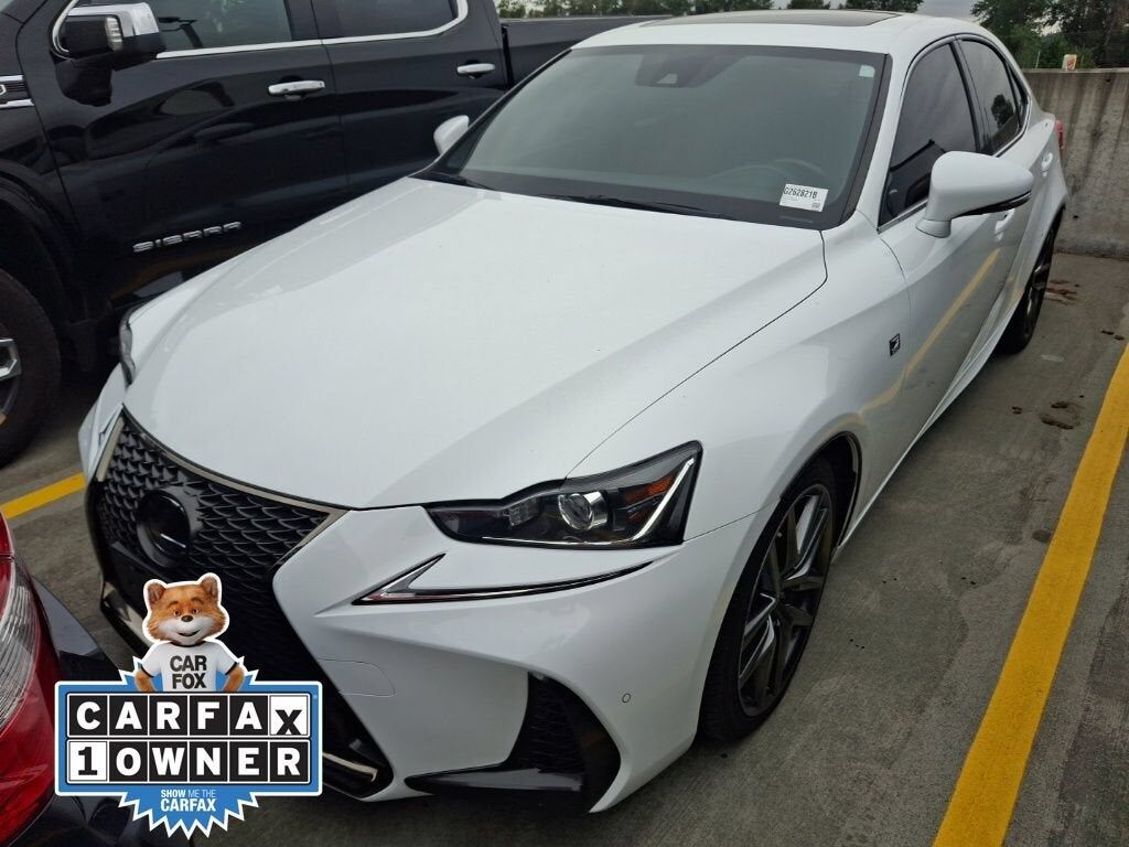 2019 LEXUS IS