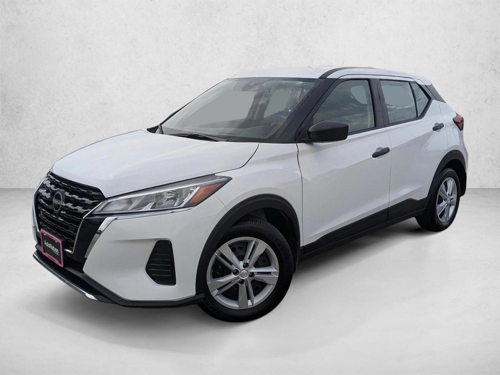 2025 NISSAN Kicks Play