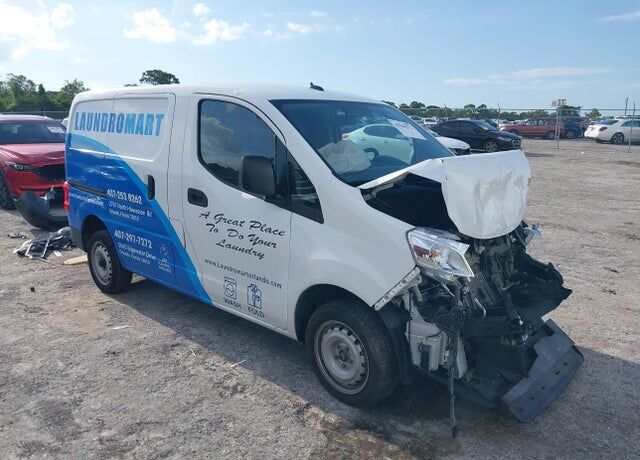 2013 NISSAN NV200