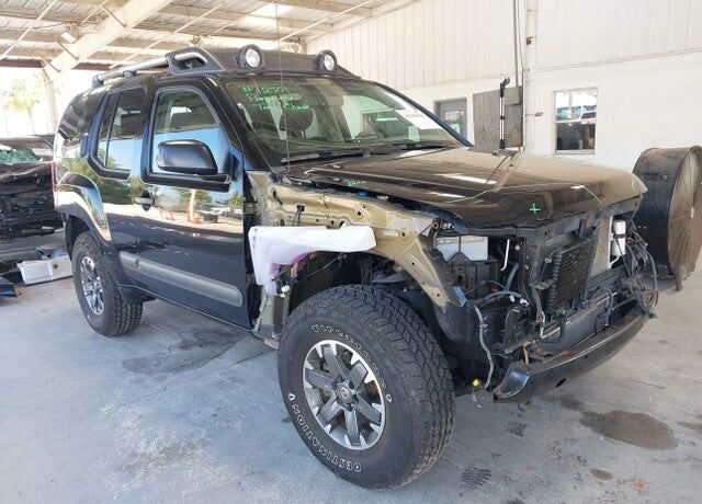 2015 NISSAN Xterra