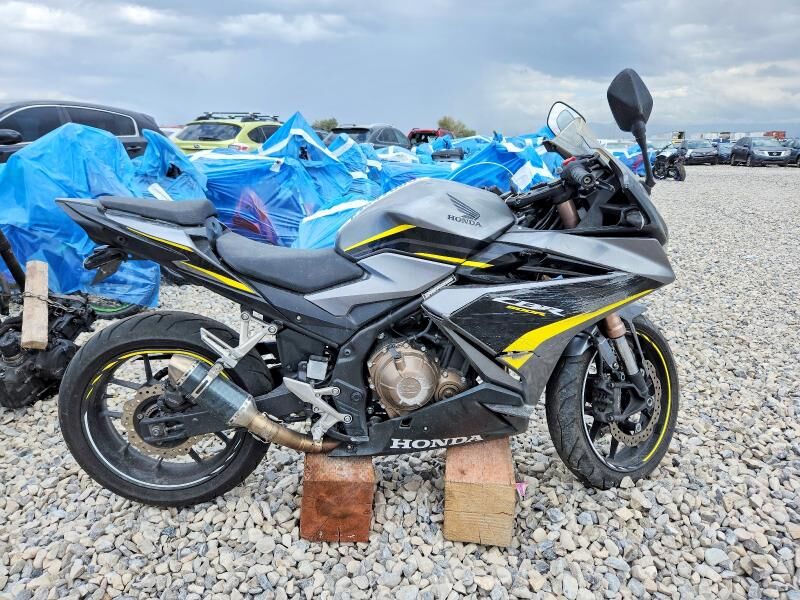 2022 HONDA CB