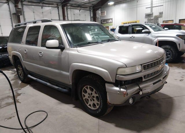 2004 CHEVROLET Suburban