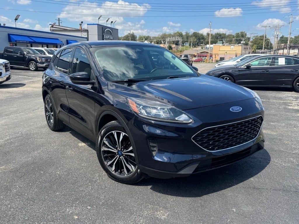 2021 FORD Escape