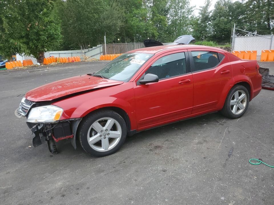 2013 DODGE Avenger