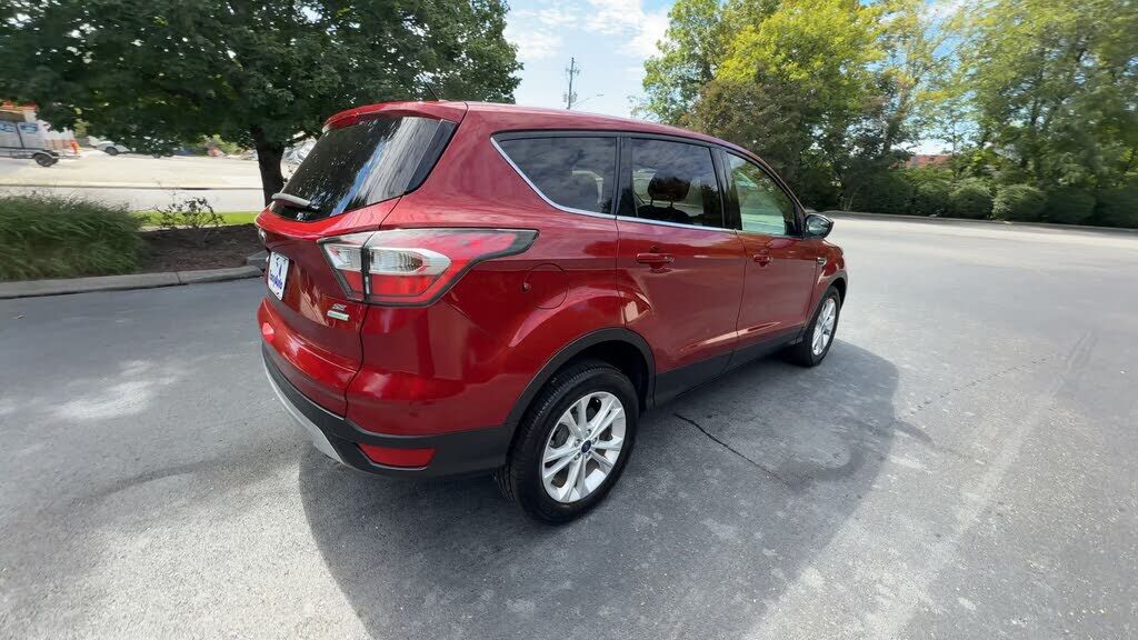 2017 FORD Escape