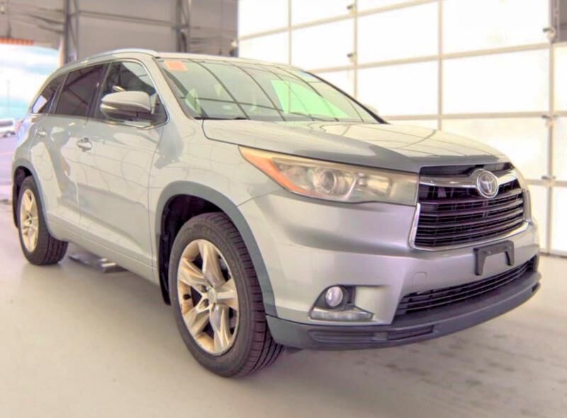 2014 TOYOTA Highlander