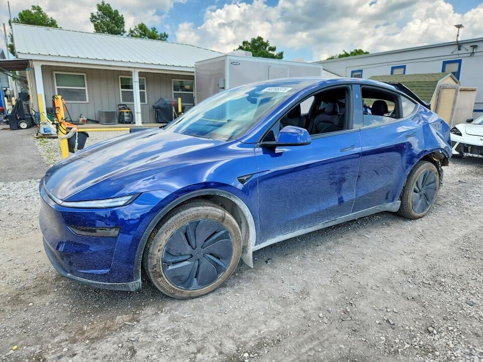 2026 TESLA Model Y