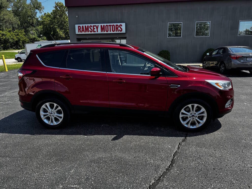 2017 FORD Escape