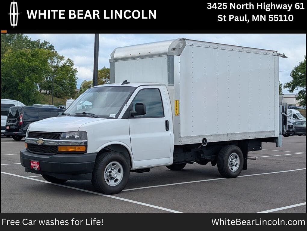 2024 CHEVROLET Express