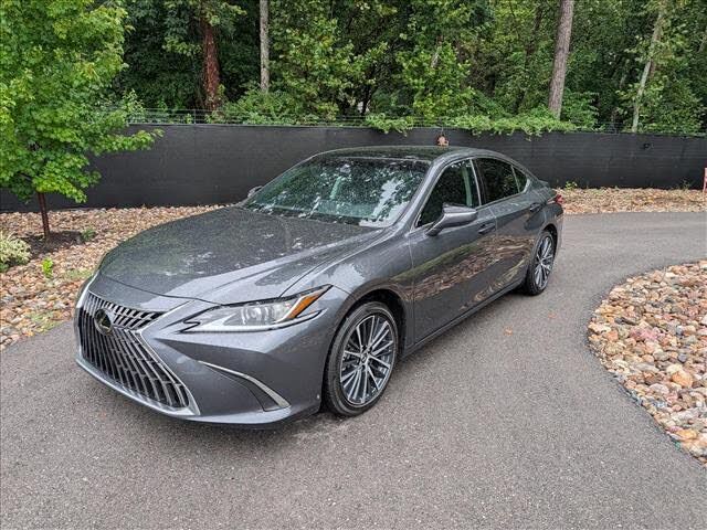 2022 LEXUS ES
