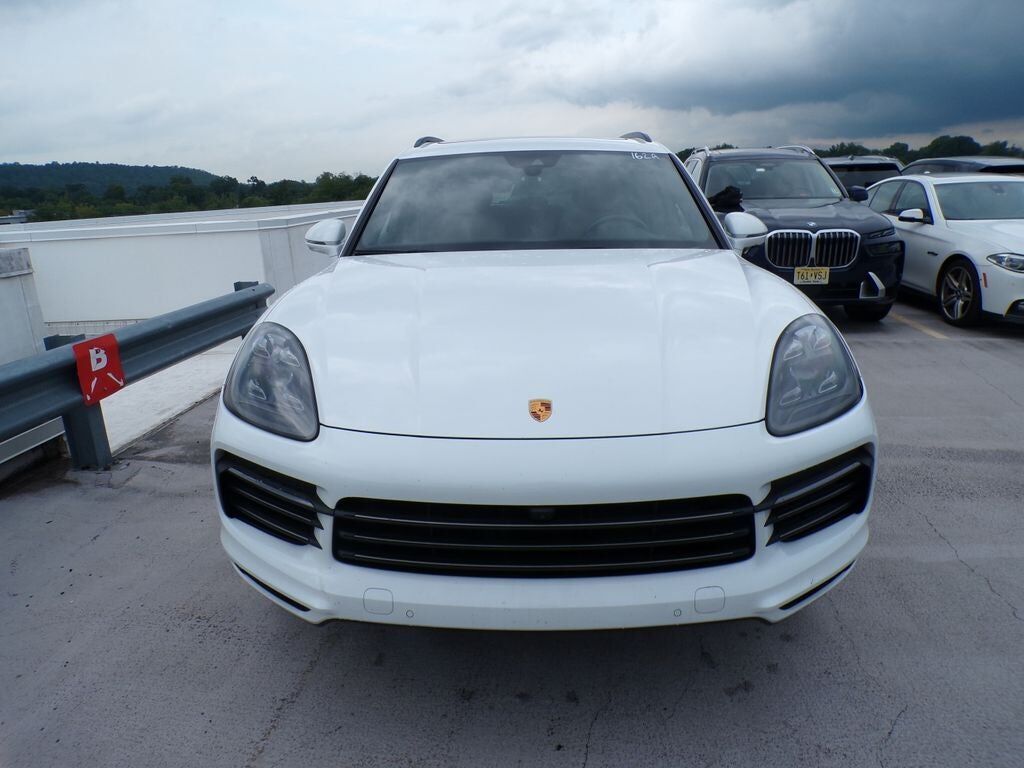 2023 PORSCHE Cayenne