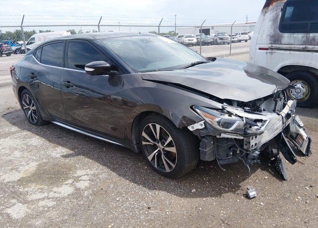2016 NISSAN Maxima