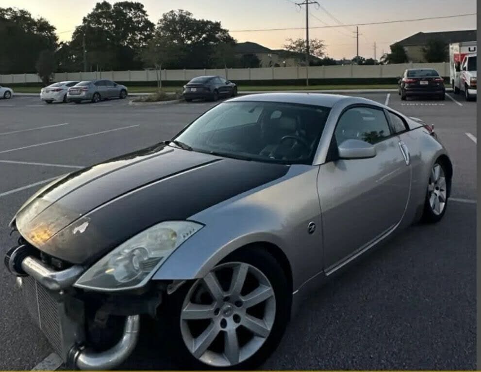 2004 NISSAN 350Z