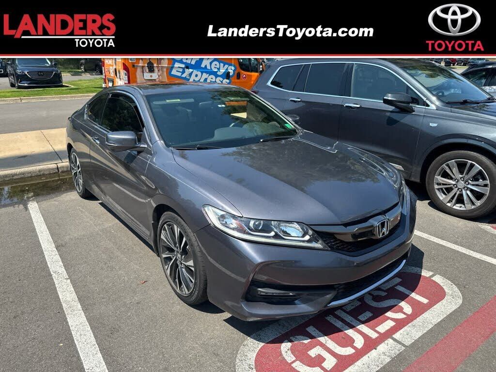 2017 HONDA Accord