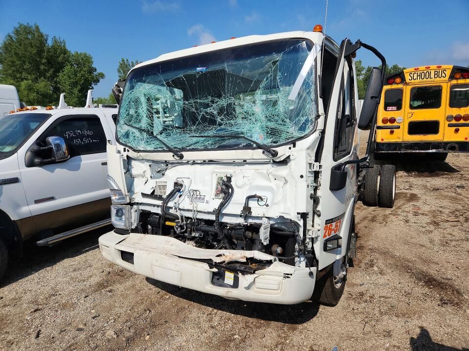2025 ISUZU NPR/NPR-HD