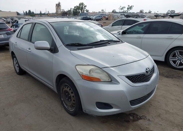 2010 TOYOTA Yaris