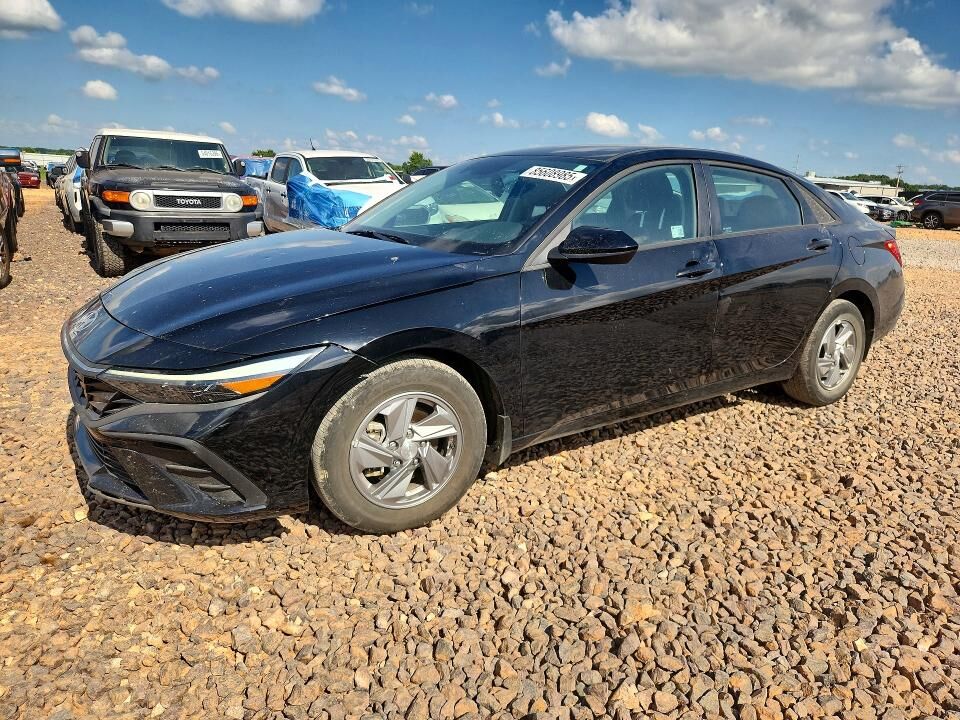 2025 HYUNDAI Elantra
