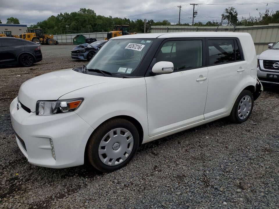 2014 TOYOTA SCION