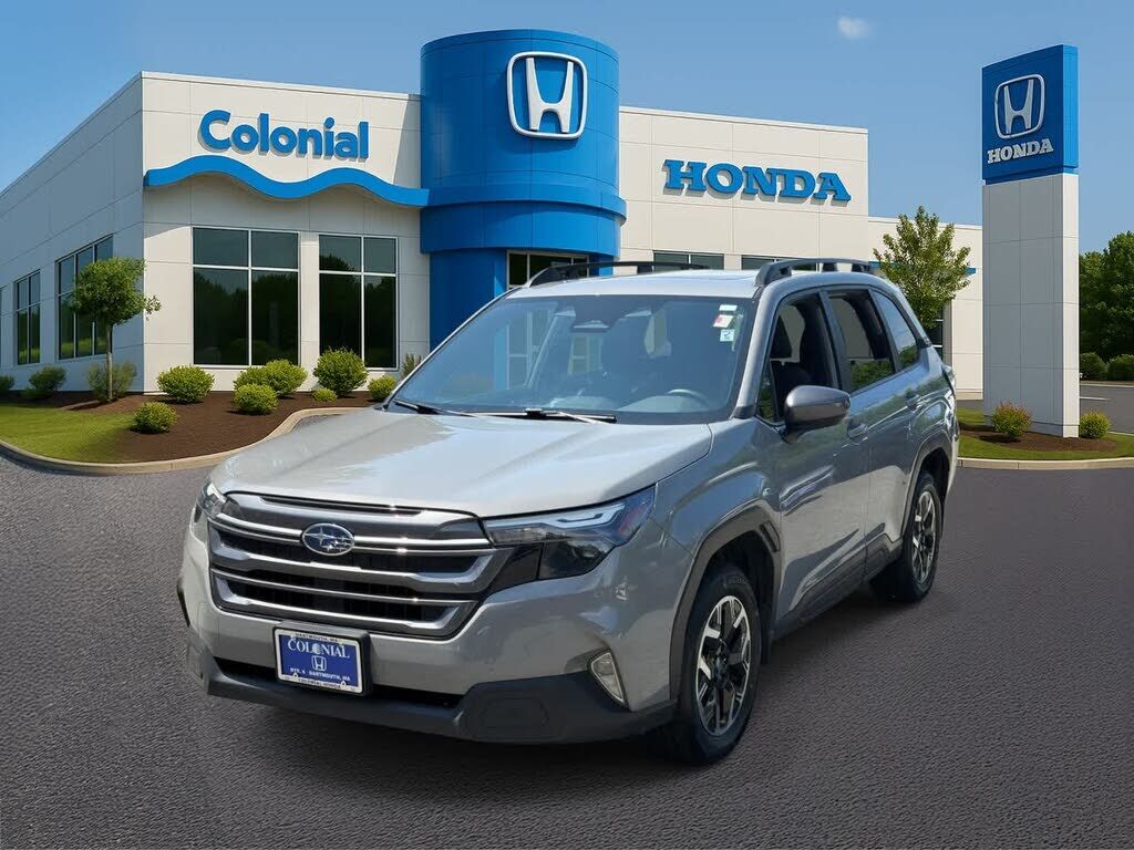 2025 SUBARU Forester