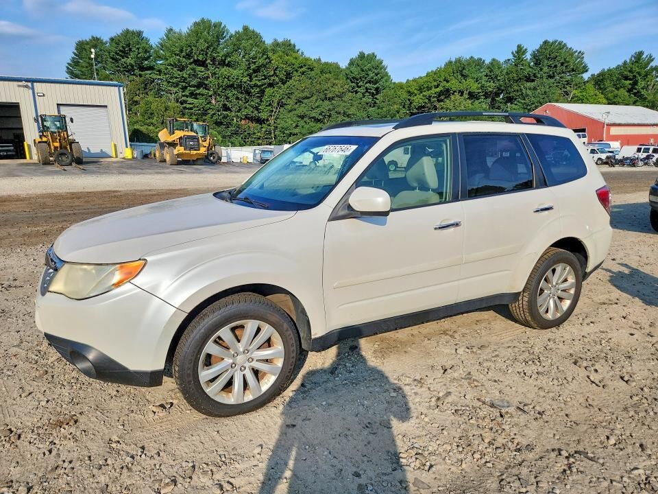 2013 SUBARU Forester