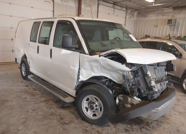 2017 GMC Savana