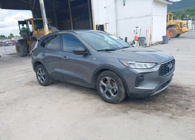 2025 FORD Escape
