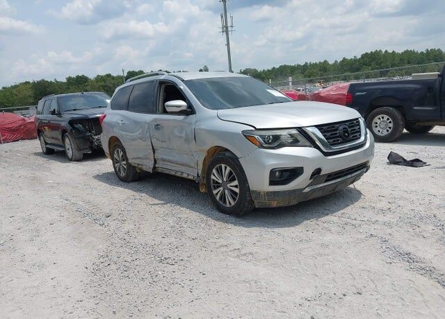 2020 NISSAN Pathfinder
